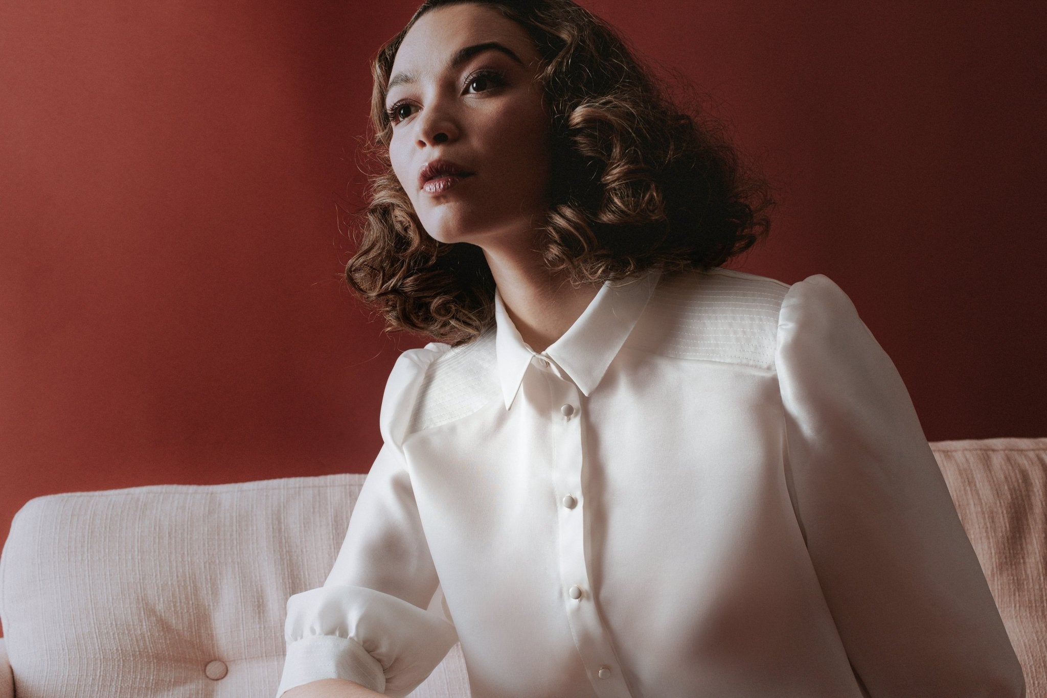 Chemise en organza de soie - tenue mariage civil - Atelier Valentine Avoh